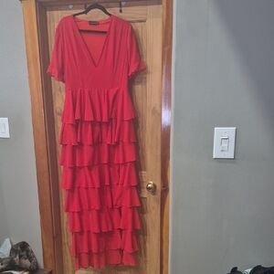 PrettyLittleThing Vibrant Red Layered Maxi Dress